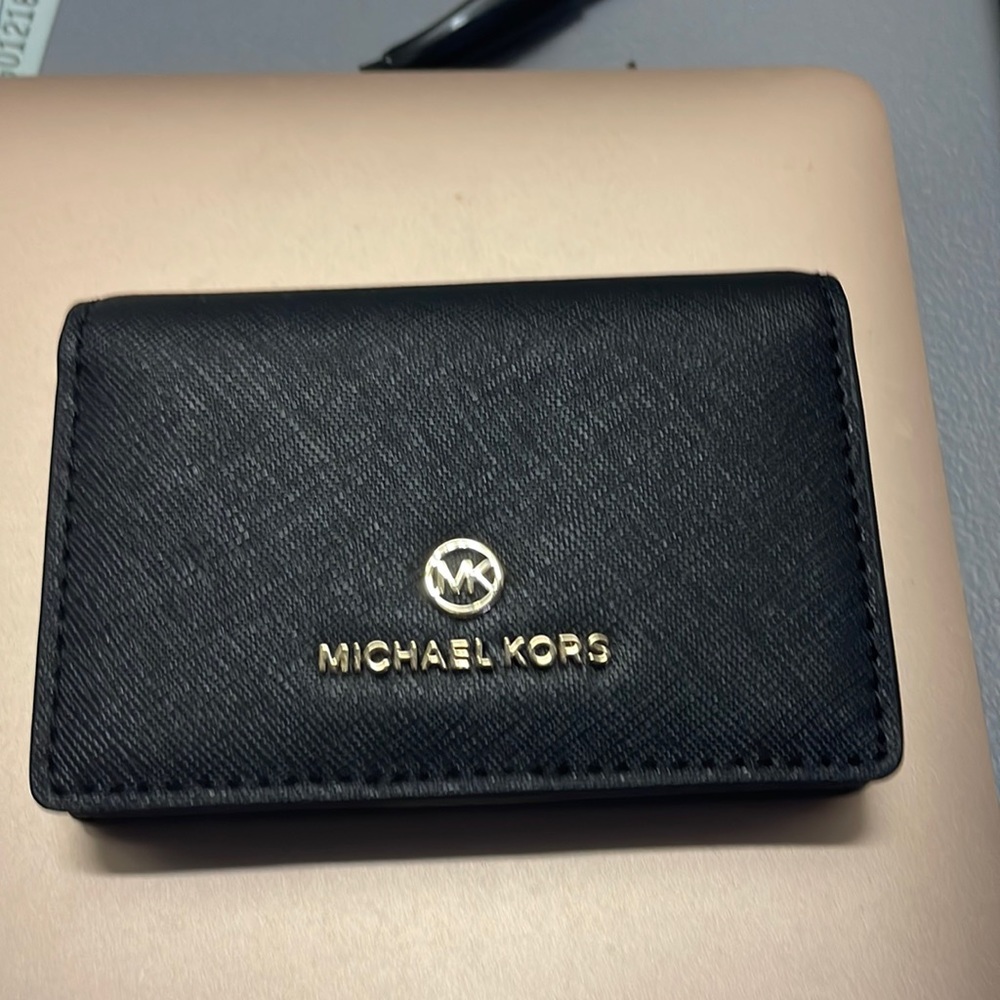 Michael Kors NWT ID card case Leather